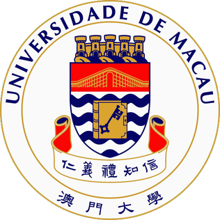Emblem_motto_UM_logo.png